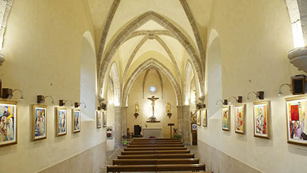 Intérieur de l'église de Belcastel